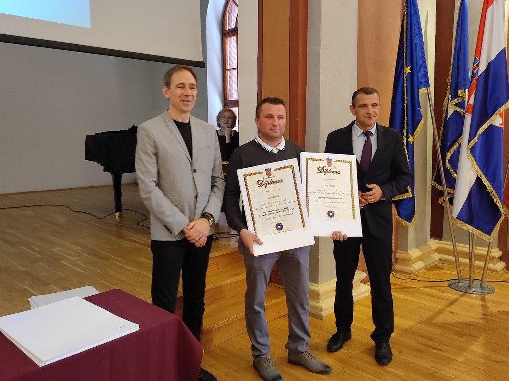 OBRTNIČKA KOMORA Novopečenim majstorima uručene diplome!