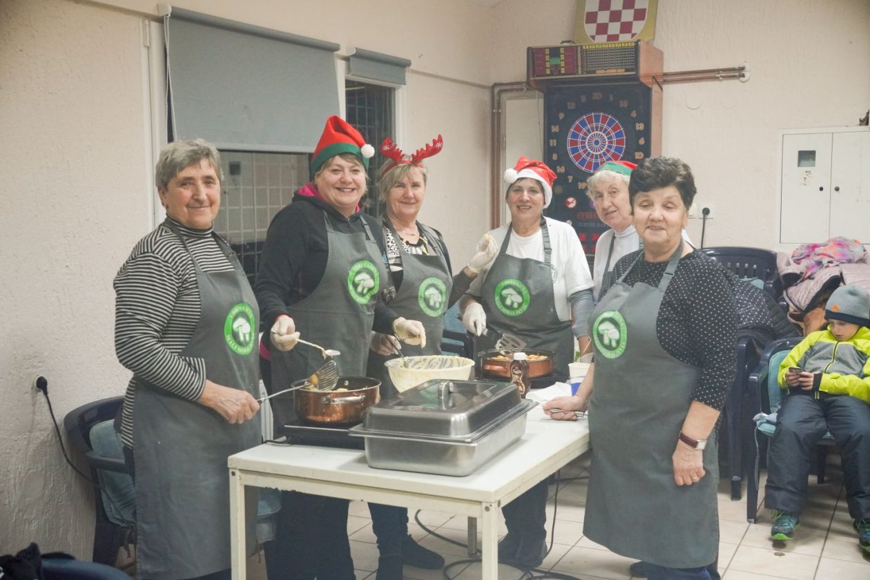 1. Mali Mihaljevec advent (41)