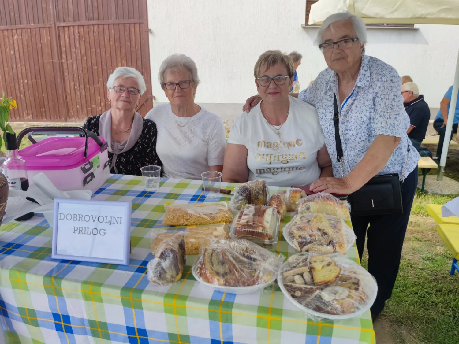 10.Festival oreha i sega kaj kcoj ide, Orehijada (18) 10.Festival oreha i sega kaj kcoj ide, Orehijada (18)