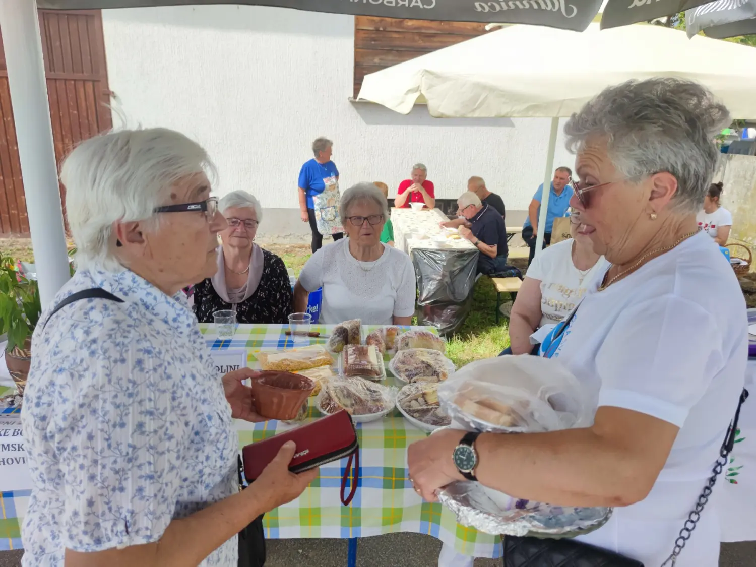 10.Festival oreha i sega kaj kcoj ide, Orehijada (28) 10.Festival oreha i sega kaj kcoj ide, Orehijada (28)