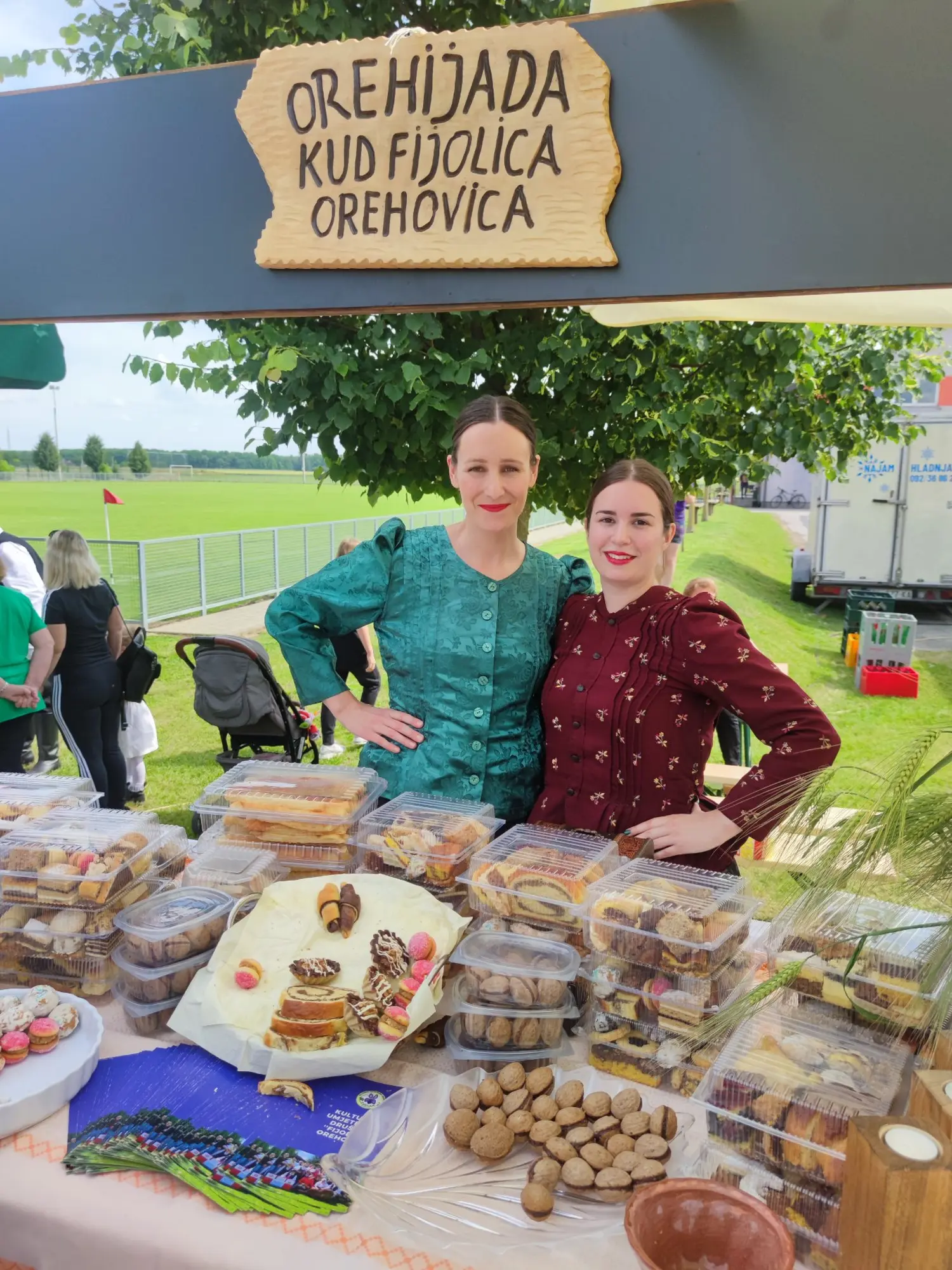 10.Festival oreha i sega kaj kcoj ide, Orehijada (33) 10.Festival oreha i sega kaj kcoj ide, Orehijada (33)