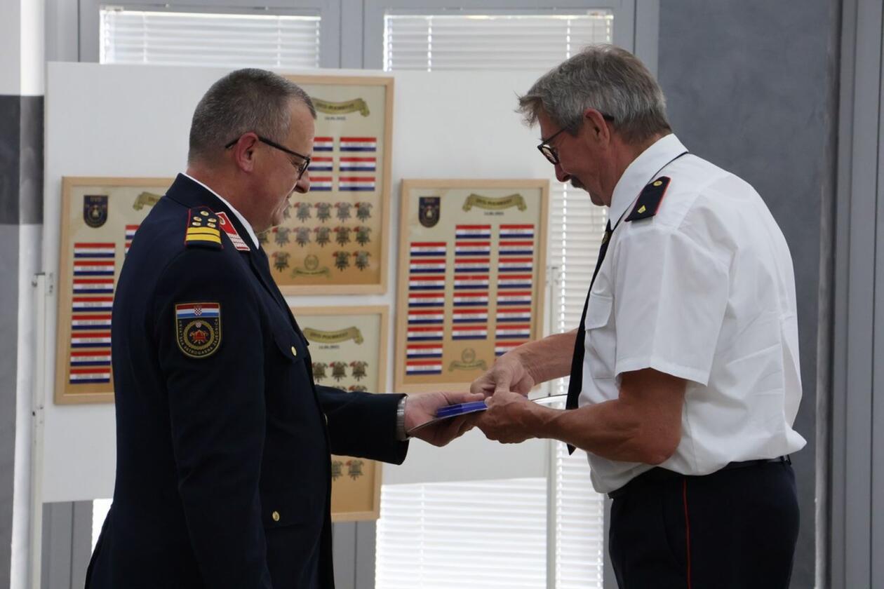 100 godina DVD Podbrest