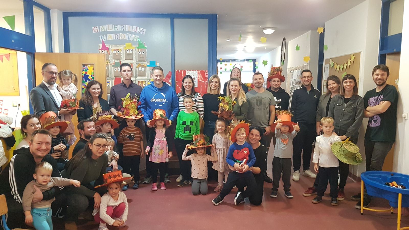 DV Cipelica Vjeverica jesen