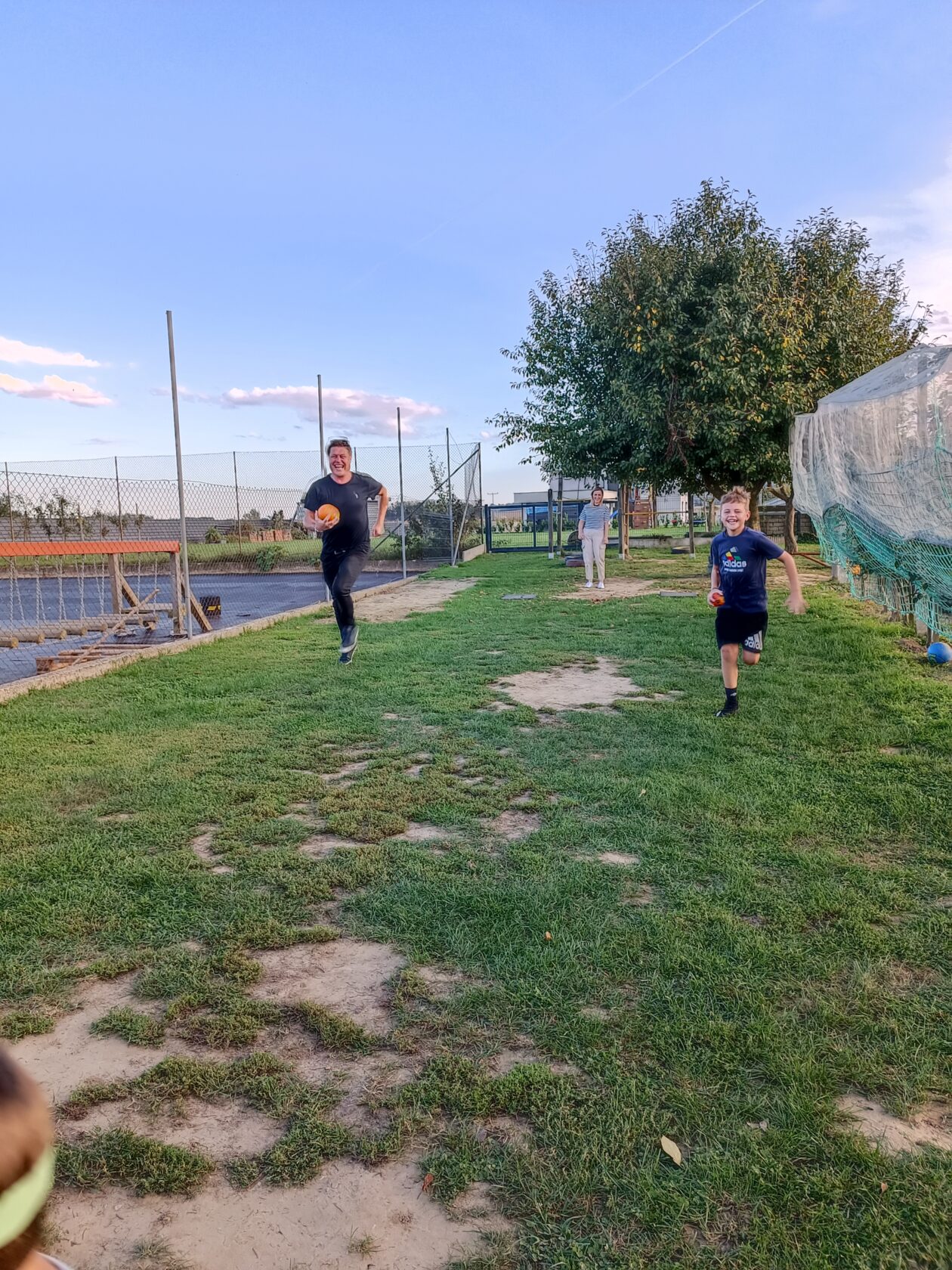 1000018537 1000018537