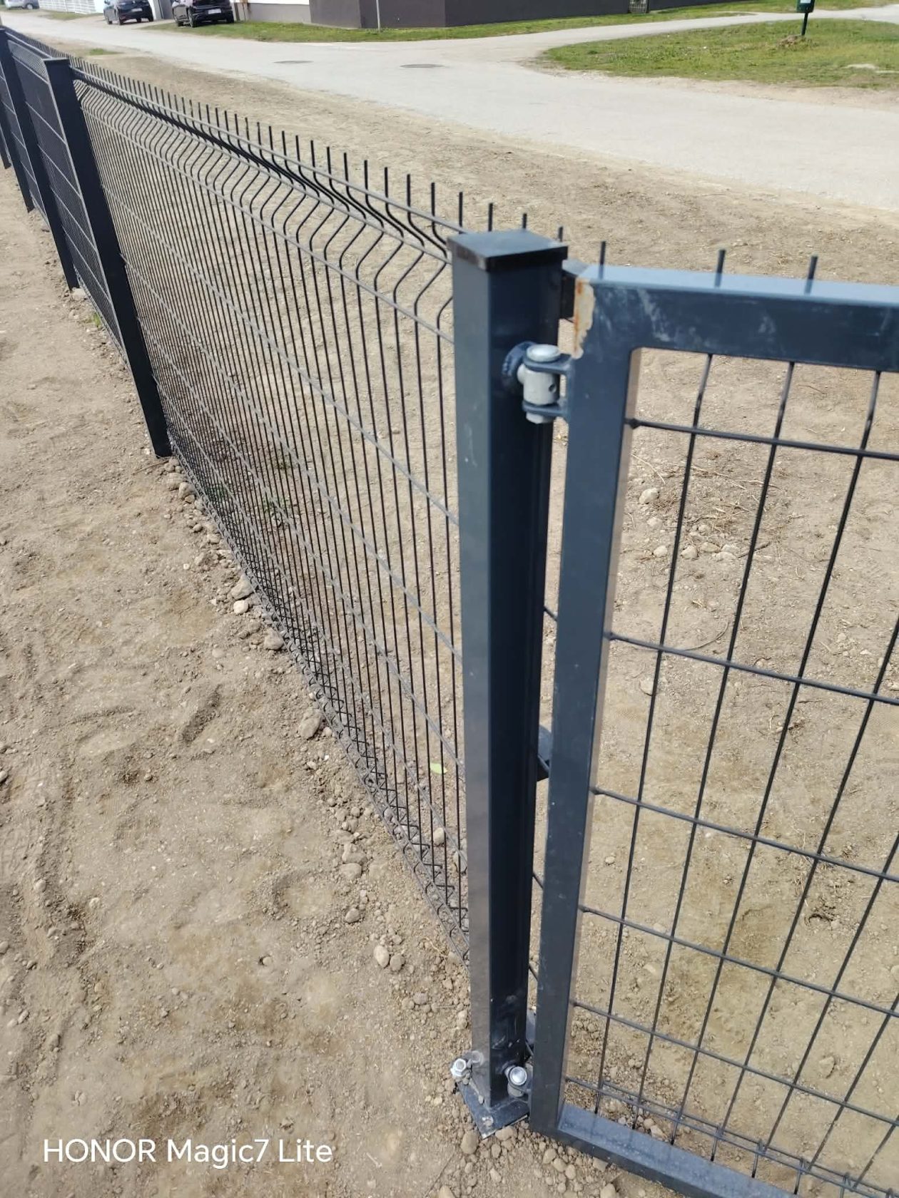 1000042573 1000042573