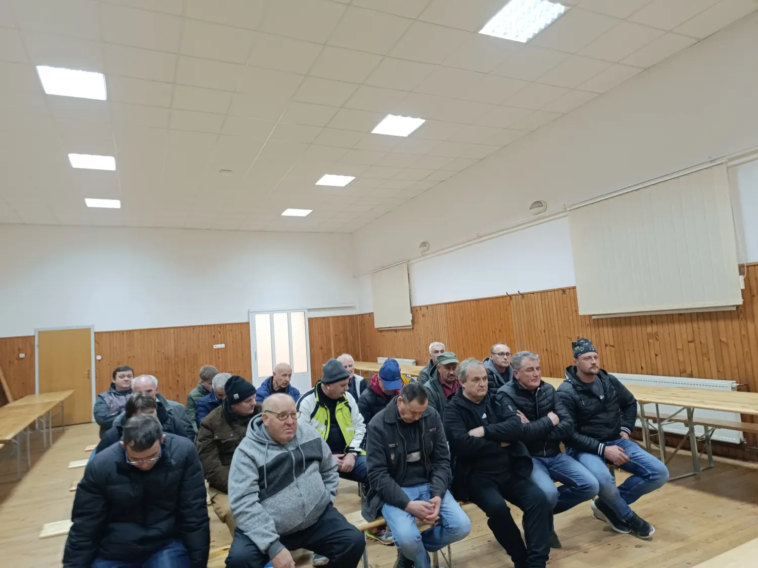 1000042768 1000042768