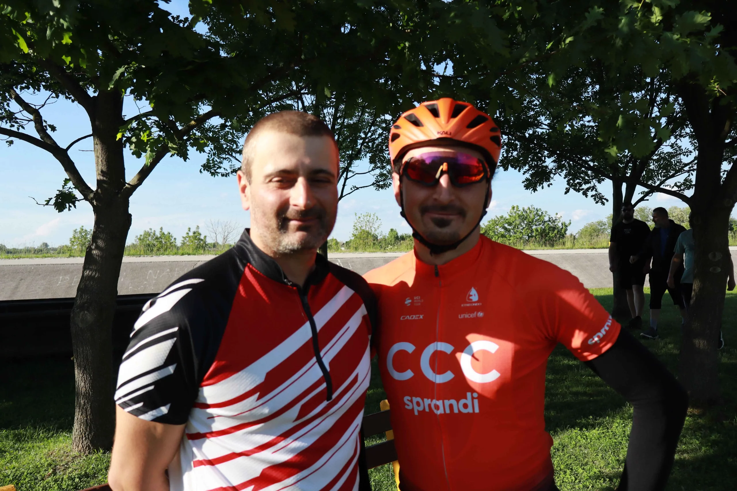 1000065574 1000065574