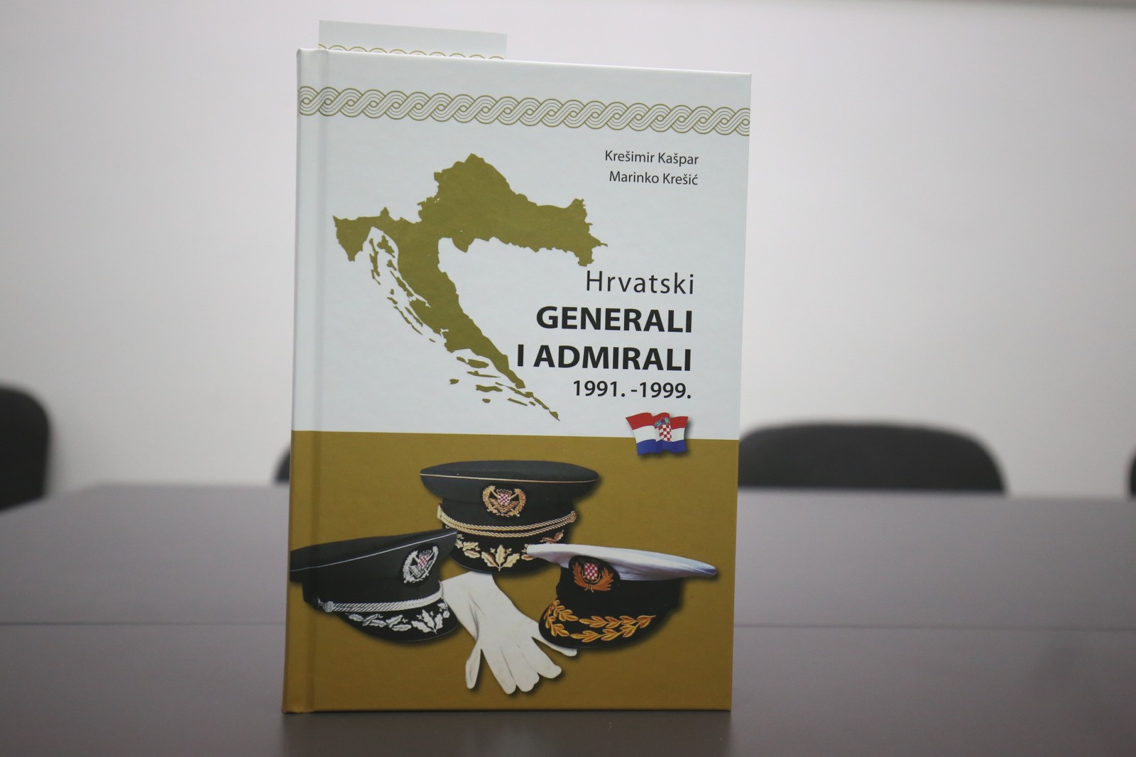 Promovirana knjiga ‘Hrvatski generali i admirali 1991.-1999.’
