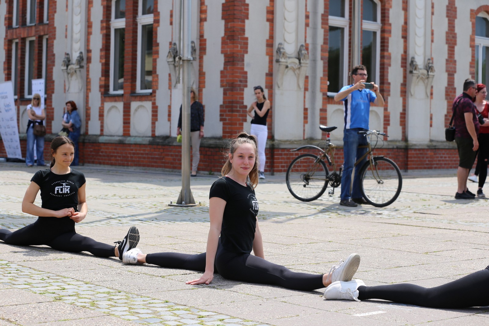 BRAVO! 356 Međimuraca i Međimurki zajedničkim je snagama napravilo više od 600 metara dugu špagu BRAVO! 356 Međimuraca i Međimurki zajedničkim je snagama napravilo više od 600 metara dugu špagu