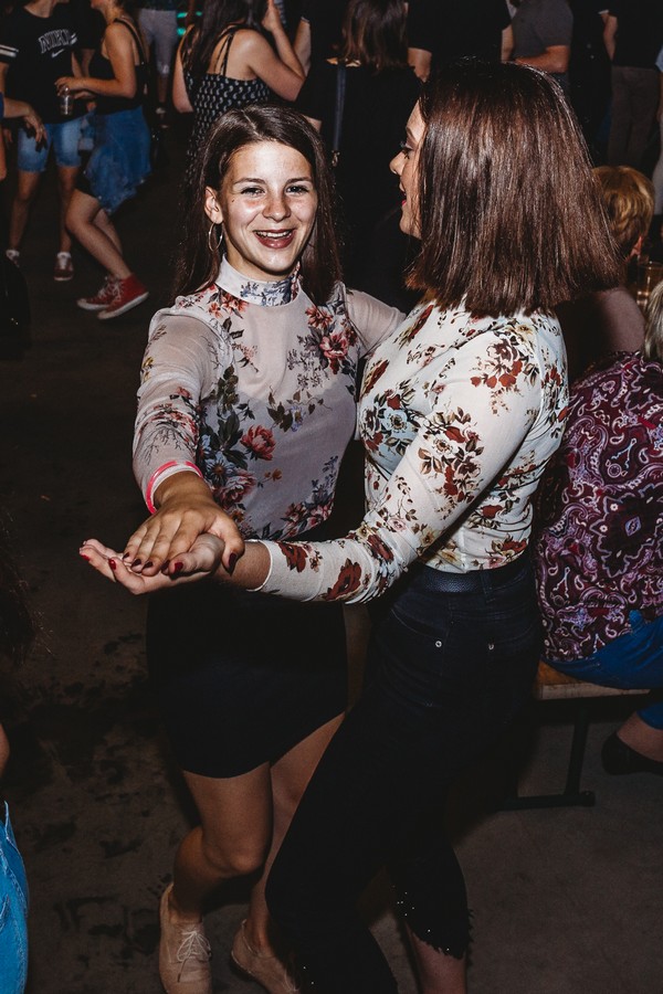 VIDEO I FOTO Neda Ukraden u Nedelišću okupila fanove svih generacija