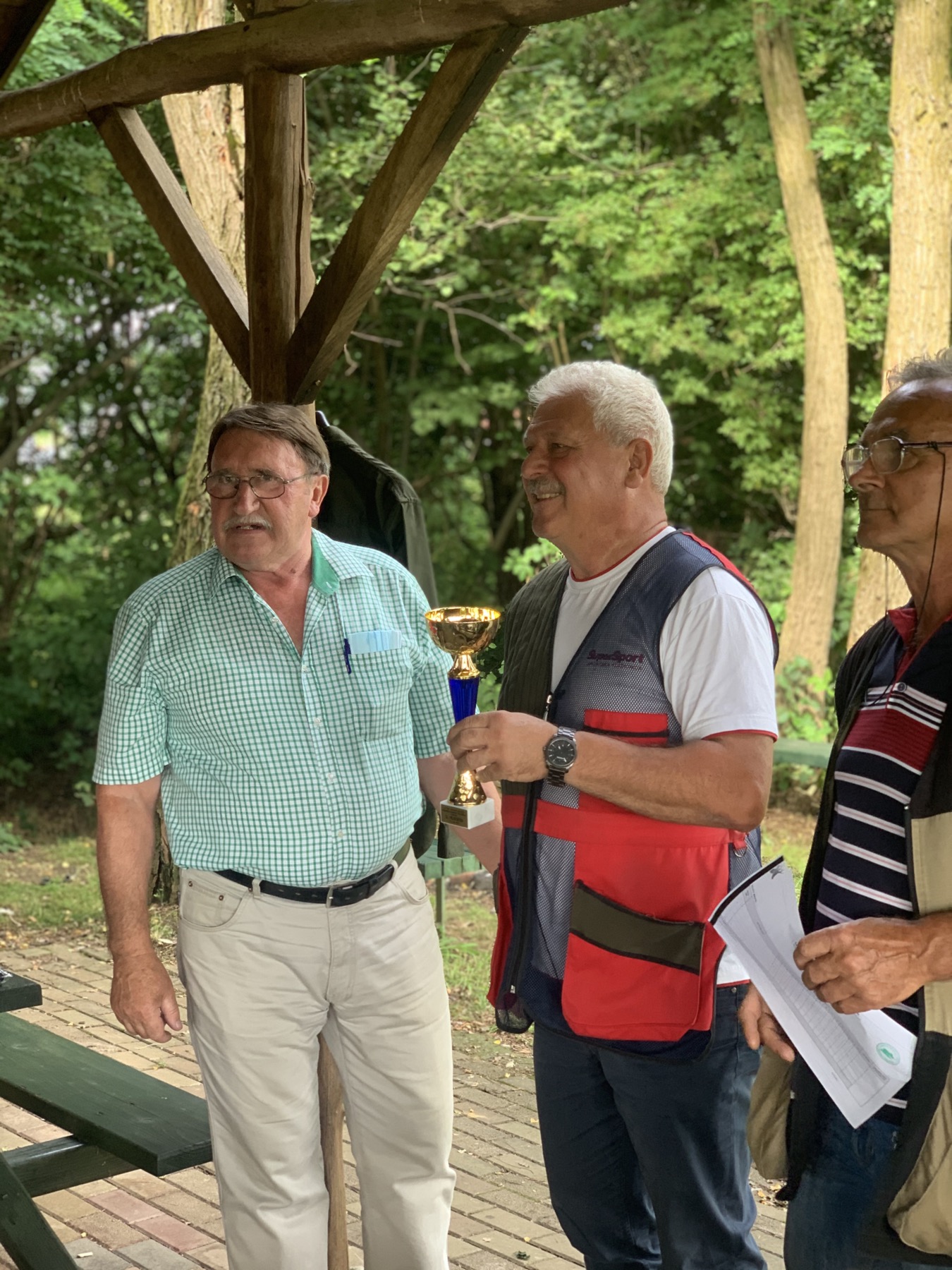 MEĐIiMURSKA LIGA STRIJELACA LD Jastreb Domašinec prvi ekipno, a Mladen Srnec pojedinačno MEĐIiMURSKA LIGA STRIJELACA LD Jastreb Domašinec prvi ekipno, a Mladen Srnec pojedinačno