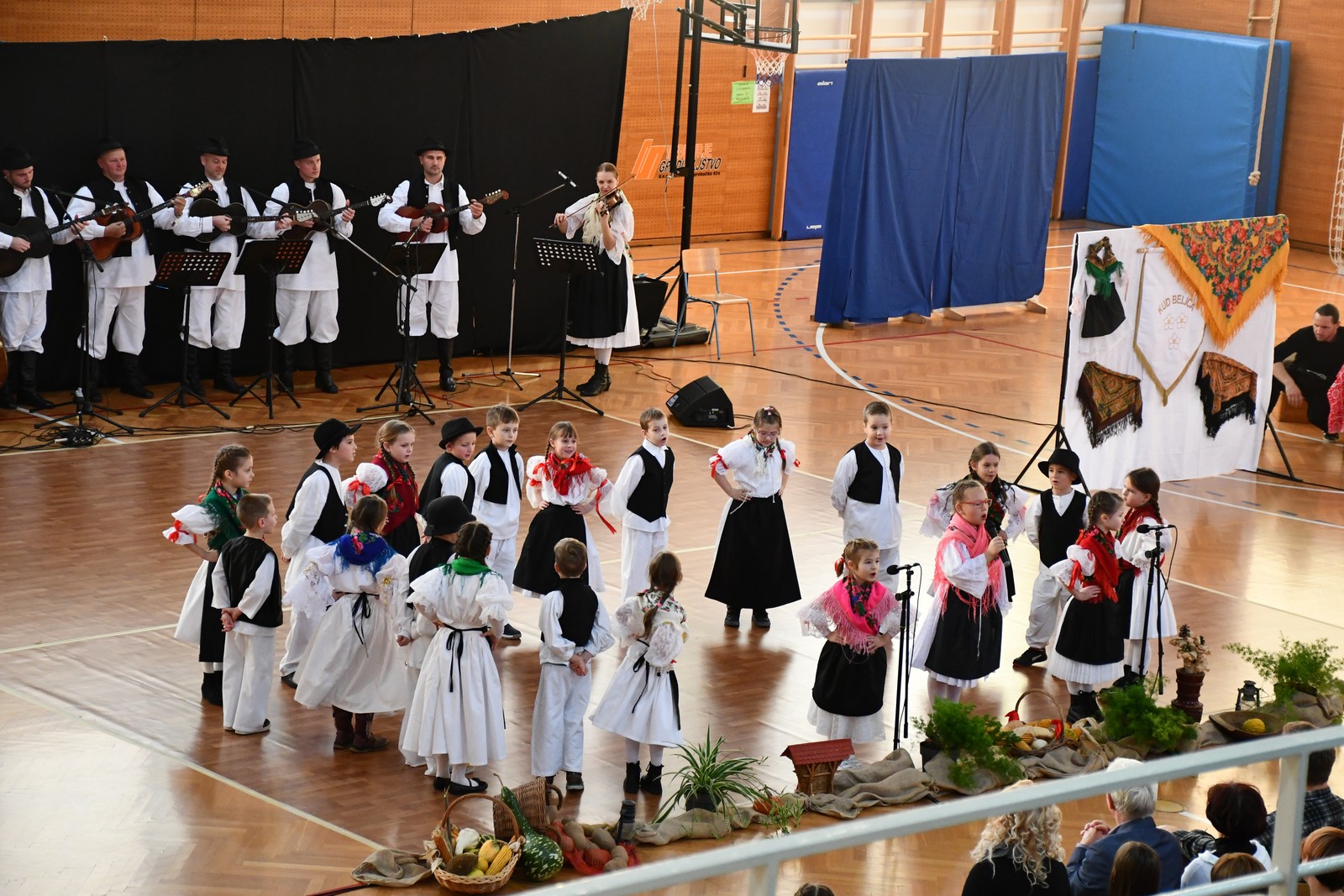 ČUVARI TRADICIJE Godišnja priredba KUD-a Belica