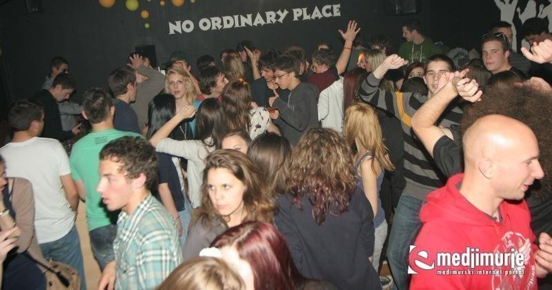 slika0035 Arcus (Subota, 21.4.2012) slika0035 Arcus (Subota, 21.4.2012)