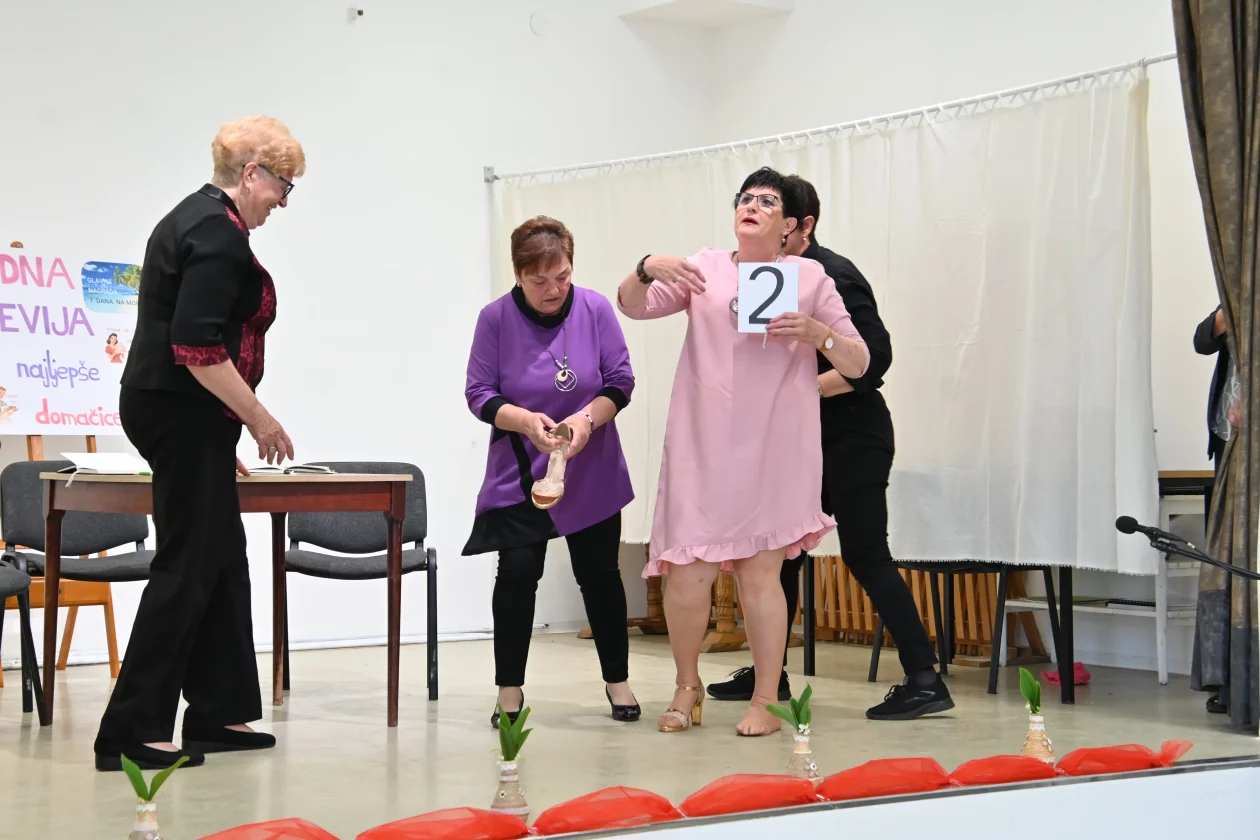11. Dramski susreti Udruge žena Gornji Hrascan (10)