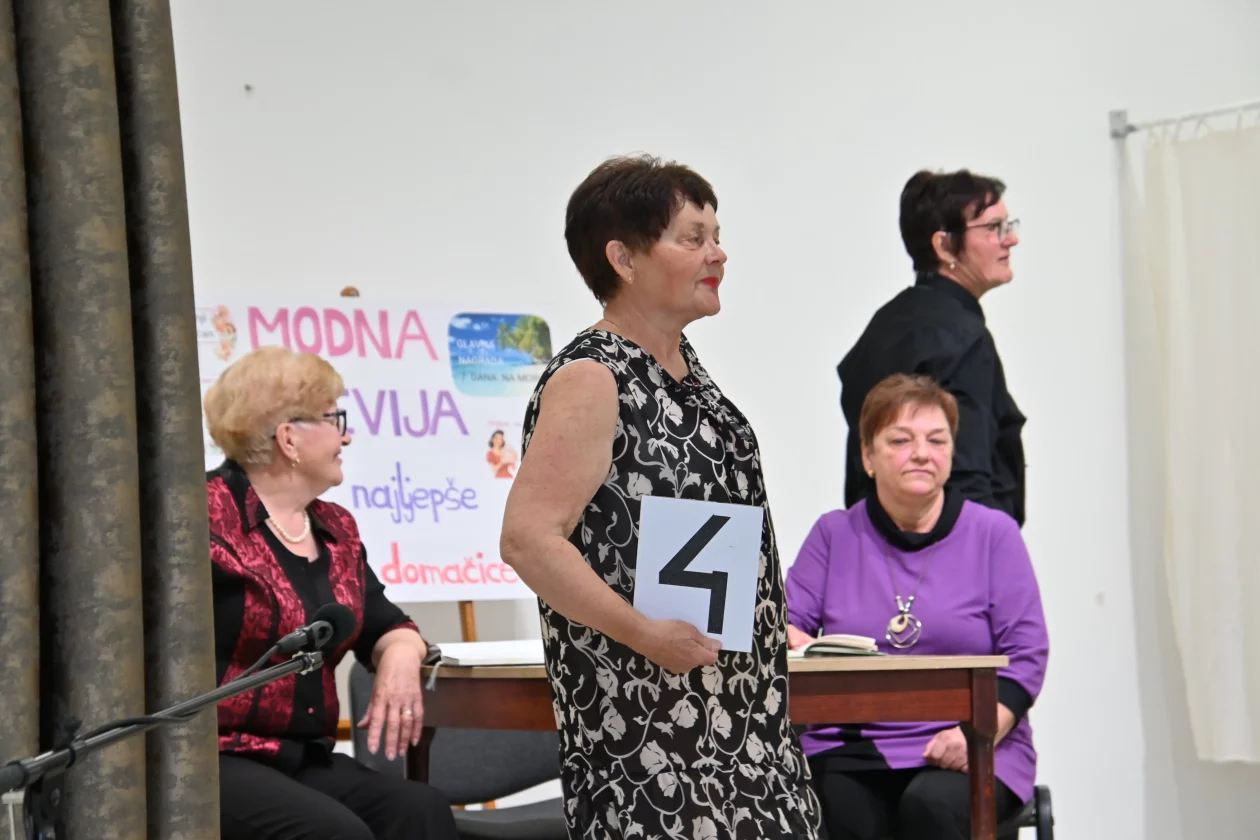 11. Dramski susreti Udruge žena Gornji Hrascan (12)