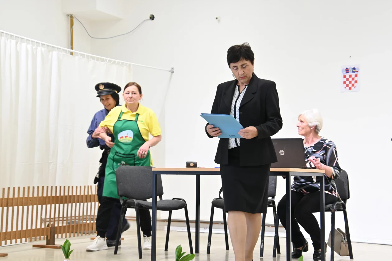 11. Dramski susreti Udruge žena Gornji Hrascan (15)