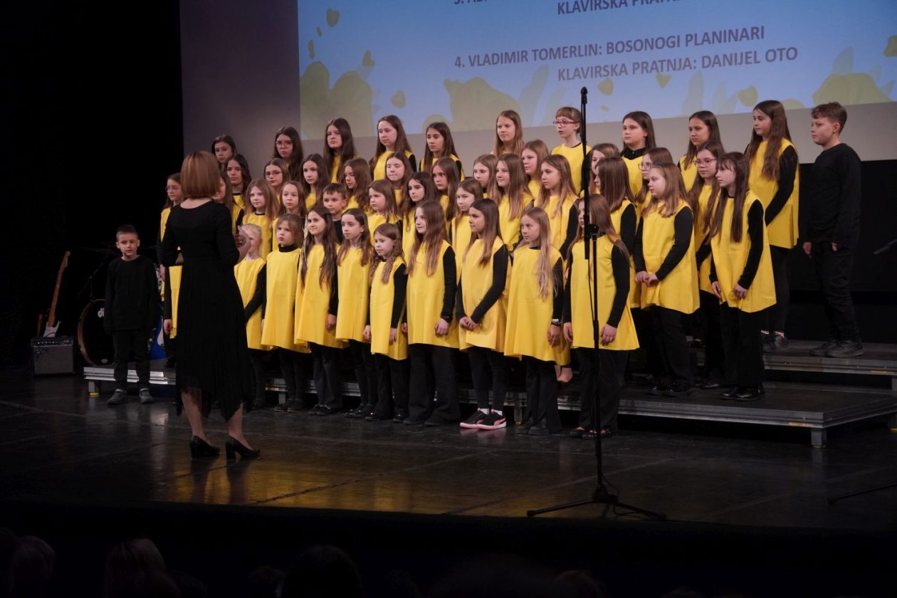 11. smotra pjevačkih zborova osnovnih i srednjih škola MŽ (29) 11. smotra pjevačkih zborova osnovnih i srednjih škola MŽ (29)