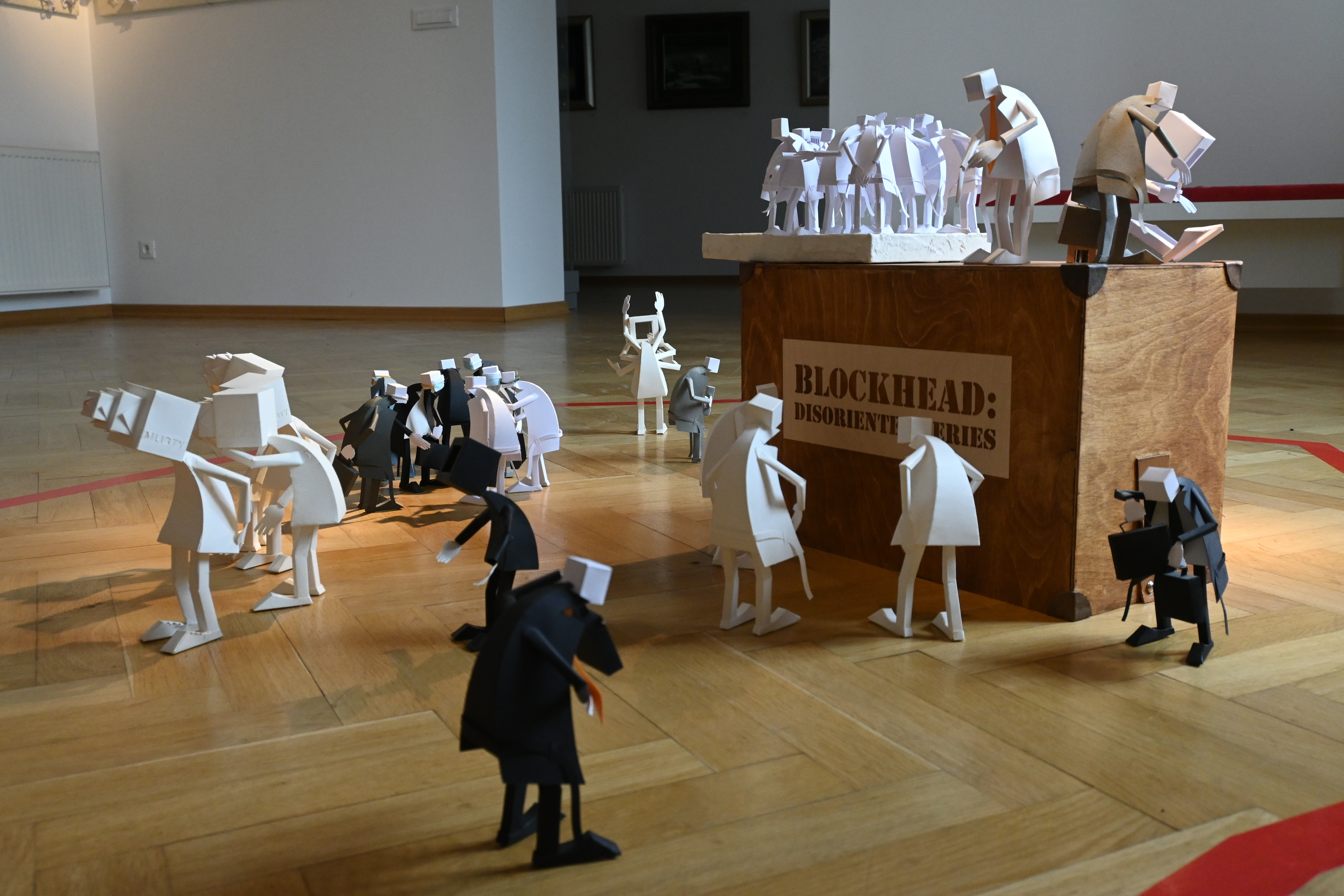 PRELOG Otvorena samostalna izložba ‘Papirnata energija’ akademskog umjetnika Marka Zubaka PRELOG Otvorena samostalna izložba ‘Papirnata energija’ akademskog umjetnika Marka Zubaka