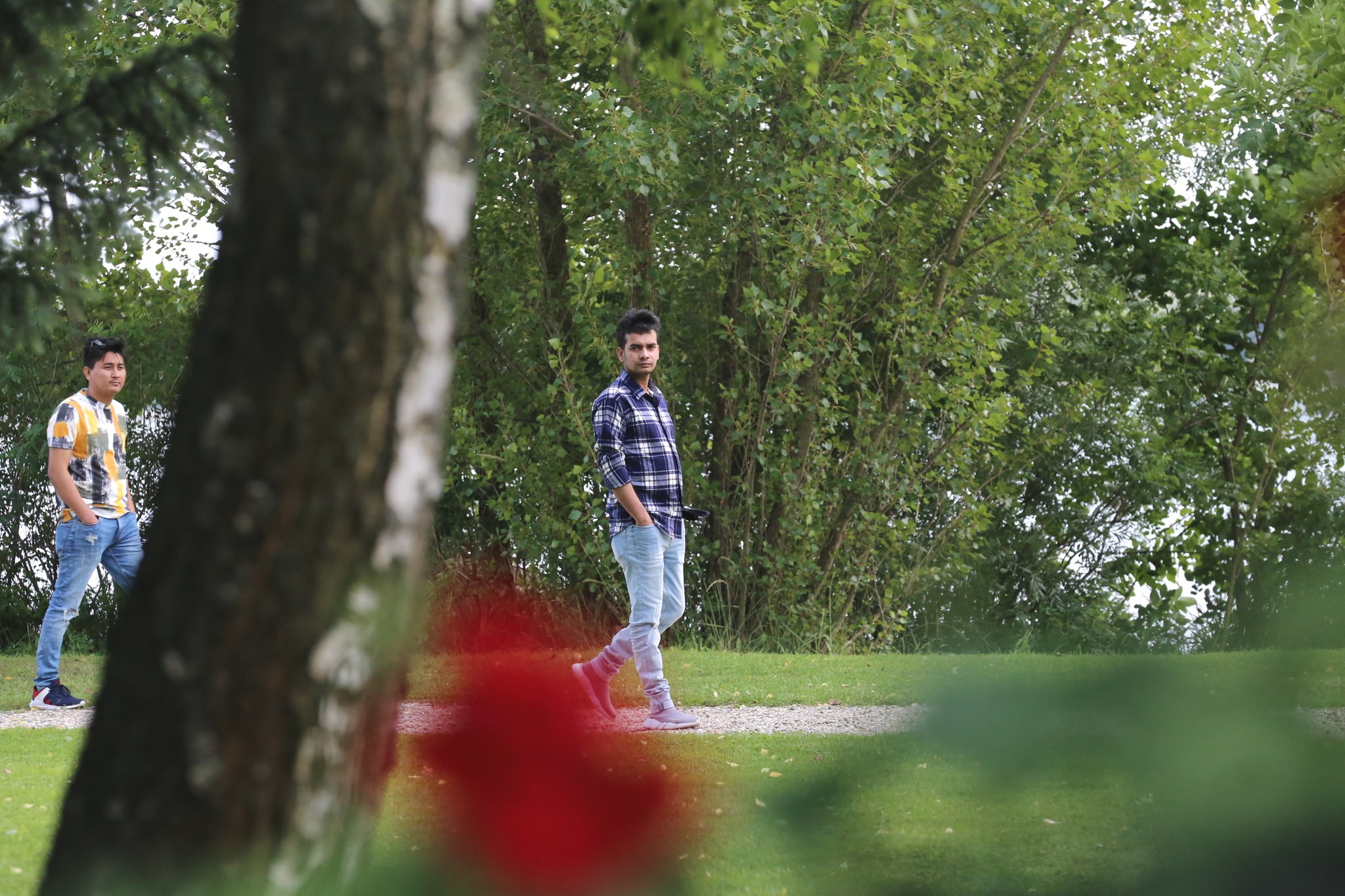 Vjetrovit, ali topao dan mnogi su iskoristili za šetnju preloškom Marinom