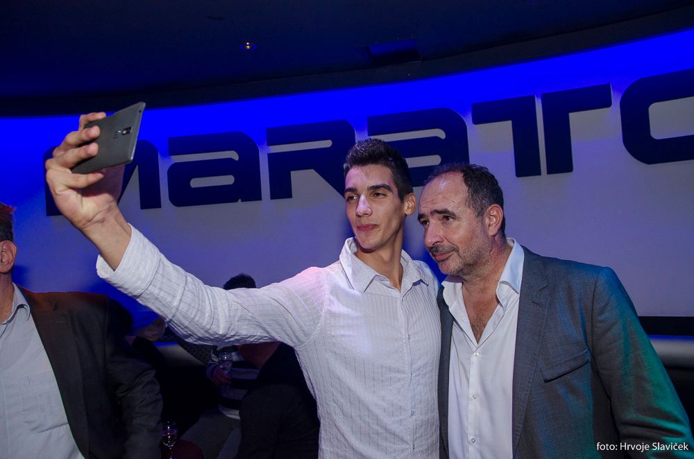 1488229512165718584174076372795