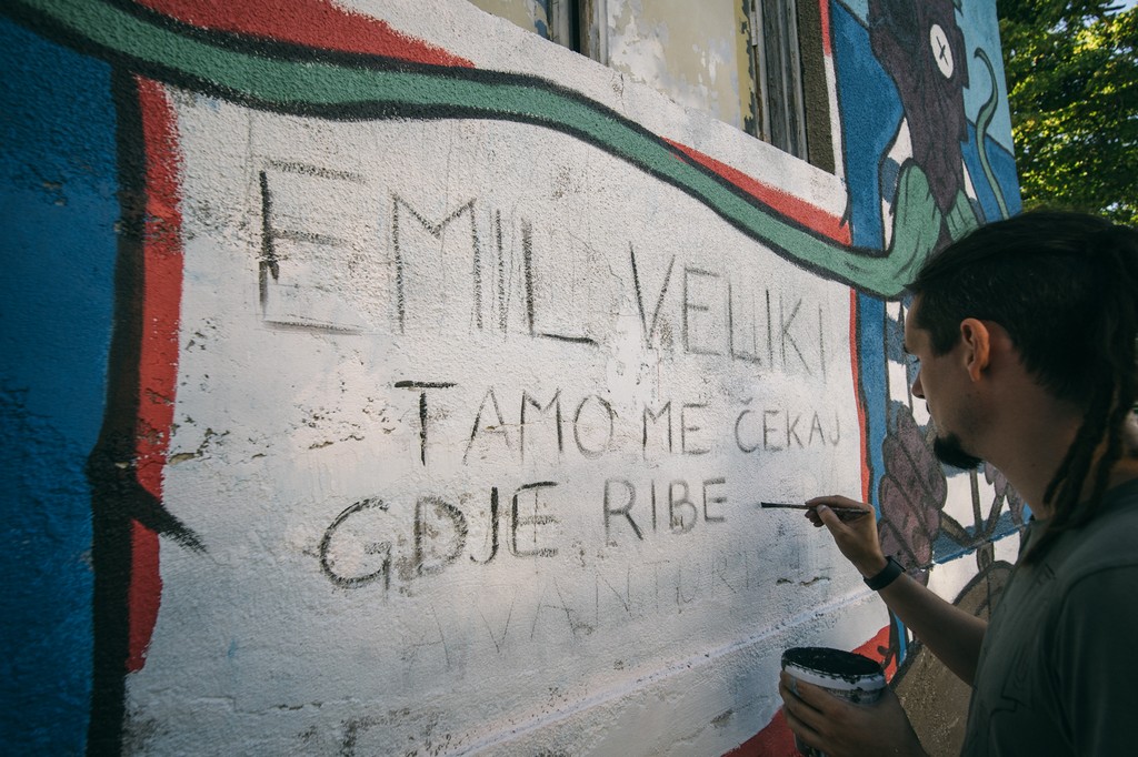 EMOTIVNA ZAHVALA OBITELJI MARCIUŠ Krešin mural najljepša je posveta našem Emilu