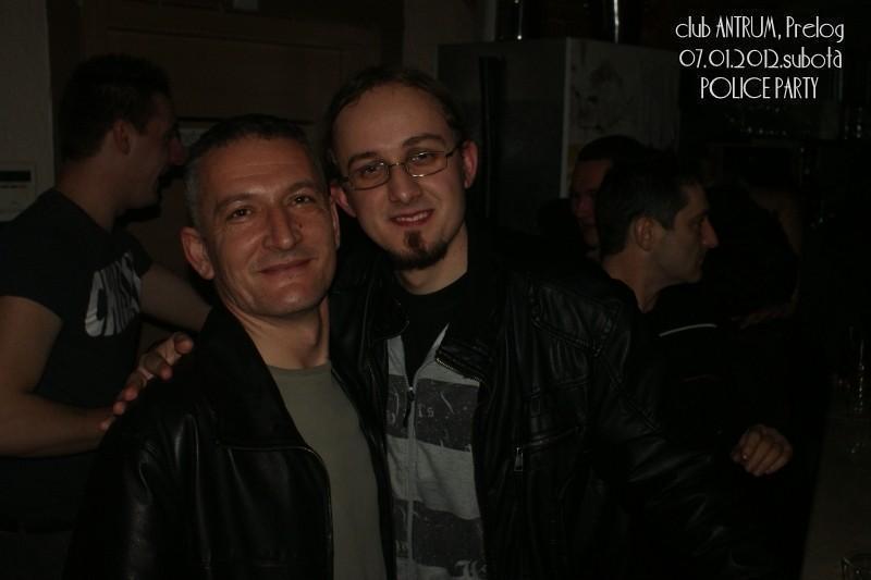 slika0064 Antrum (Subota, 7.1.2012) slika0064 Antrum (Subota, 7.1.2012)