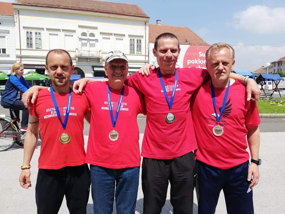 VOZAČ MARIO ČRNJAK Vožnju ili imaš u krvi ili je nemaš, a meni je cesta život!