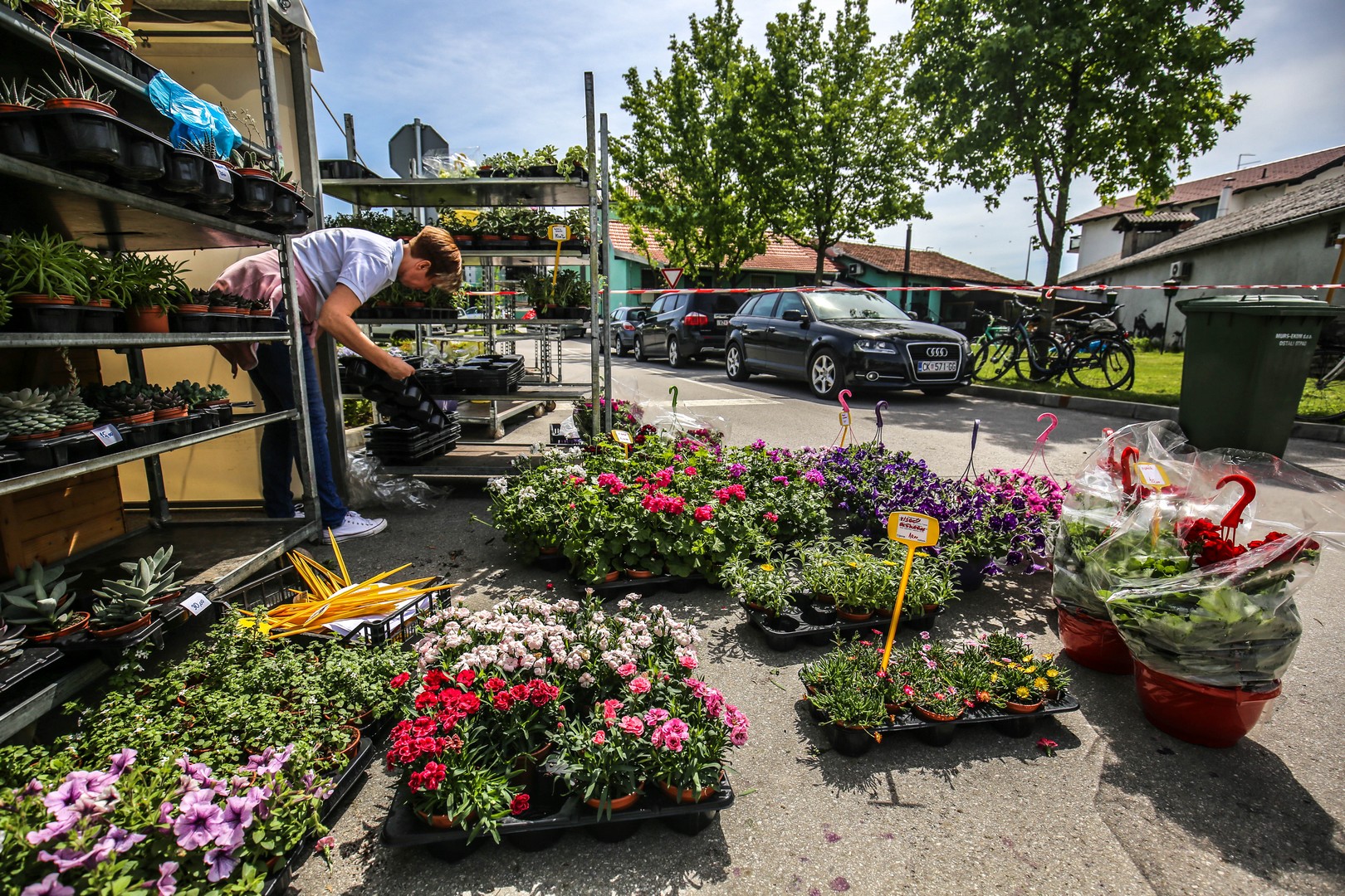 Murskim Središćem jutros se širio miris gulaša i cvijeća