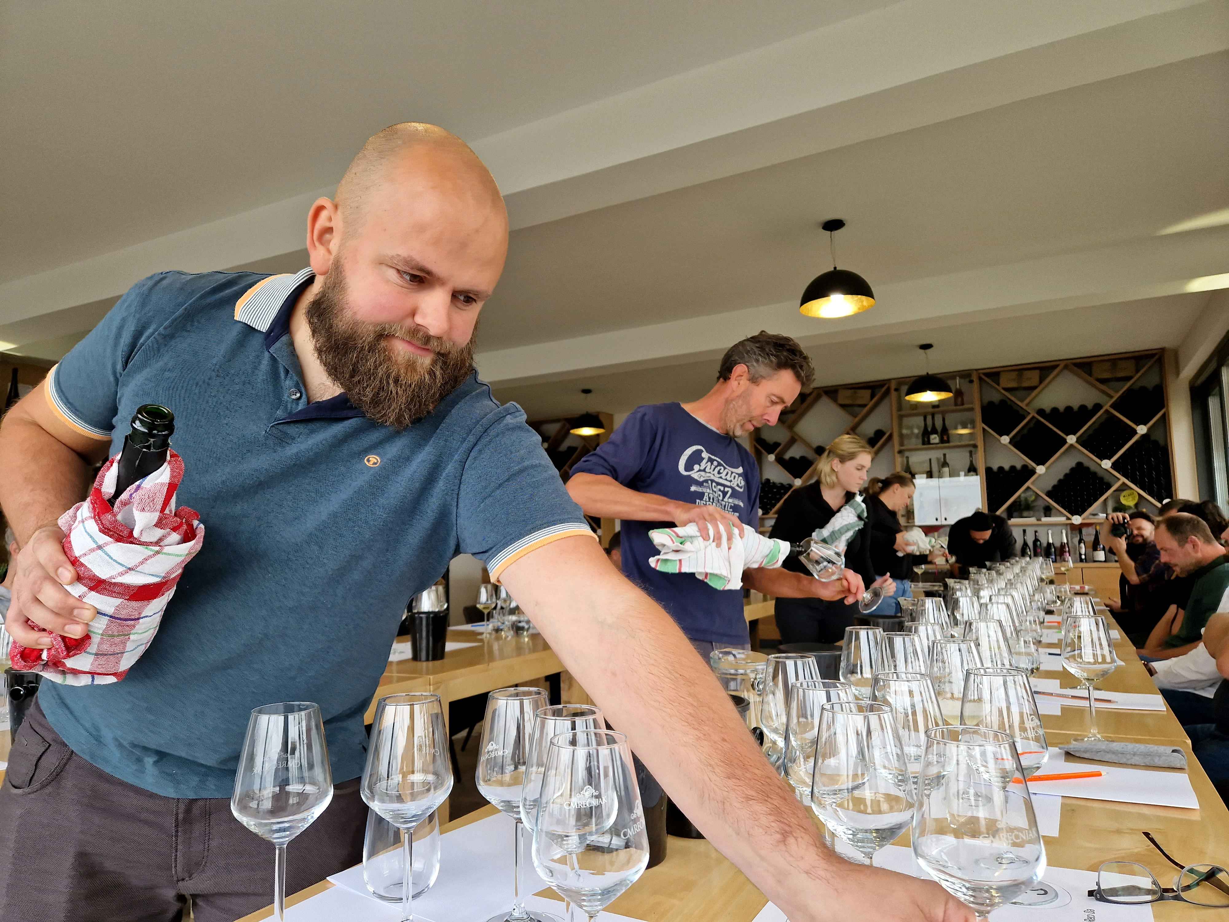 VRHUNSKA DEGUSTACIJA Pogledajte kako je bilo na međunarodnoj radionici vina