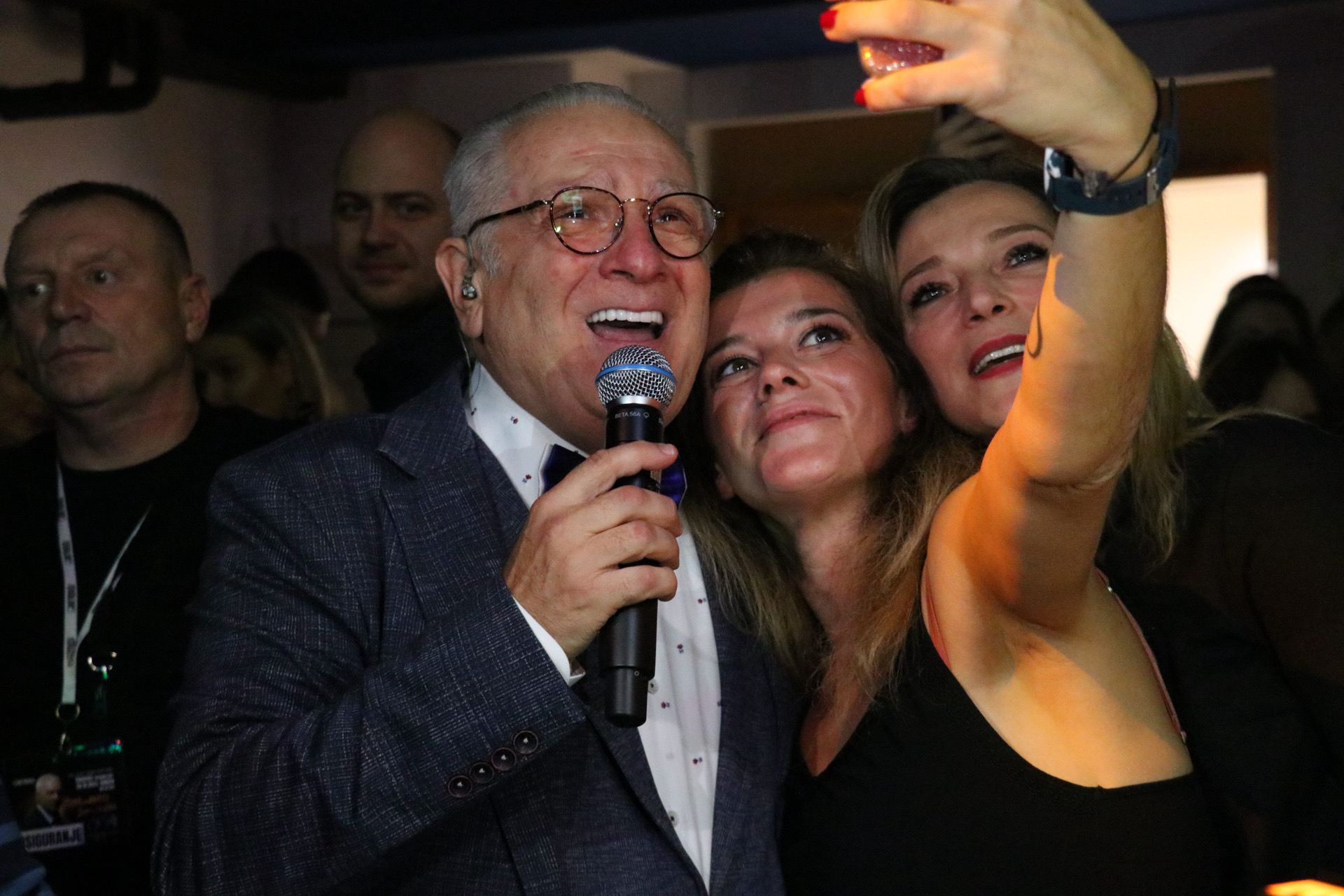 FOTO Željko Samardžić zagrijao Čakovec na jesenskom koncertu u punoj GOC dvorani