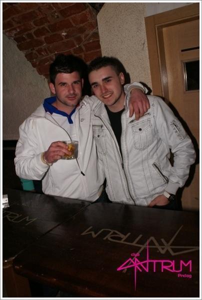 slika0037 Antrum (Petak i subota, 22. i 23.3.2013 – Mladen Burnać i Queens party) slika0037 Antrum (Petak i subota, 22. i 23.3.2013 – Mladen Burnać i Queens party)