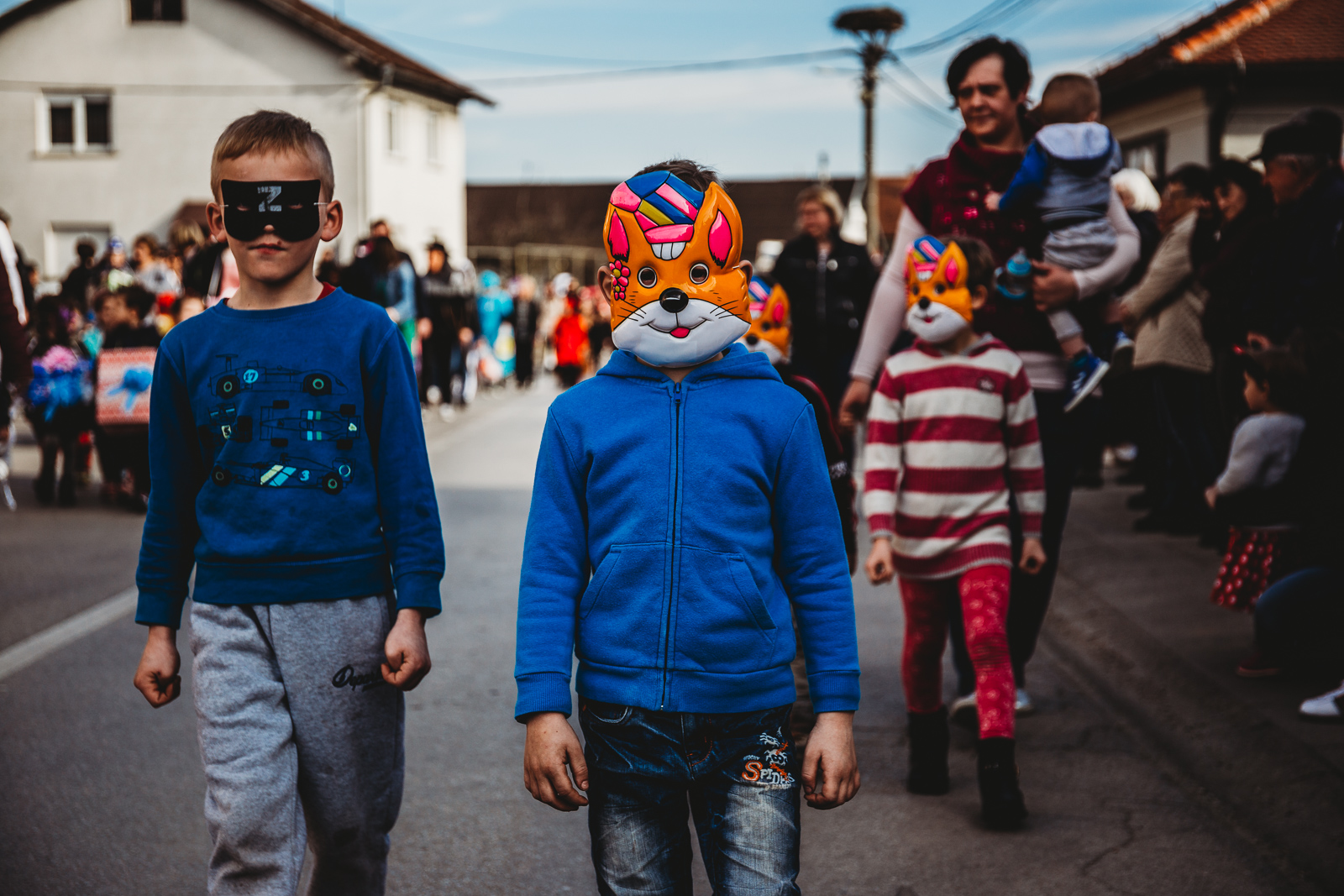 Gorički svati – fašnička povorka s kreativnim maskama prošetala Goričanom
