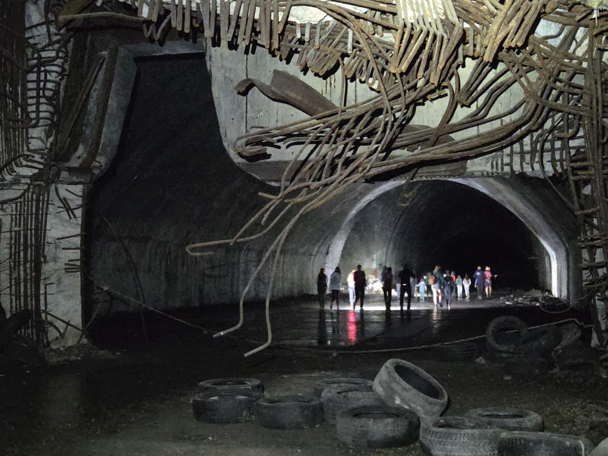 13-03 U mračnim tunelima Željave