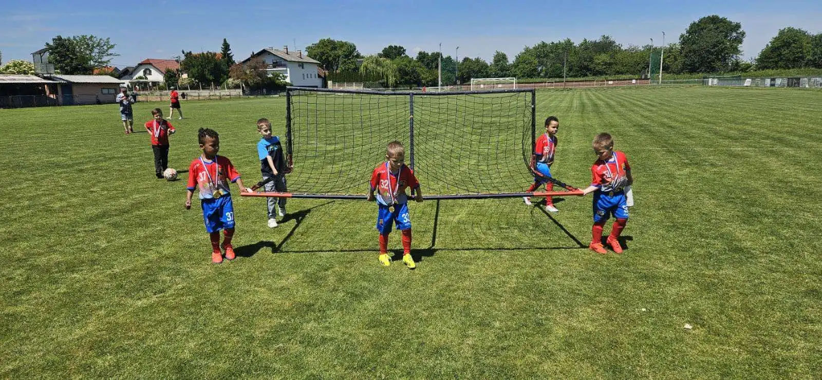 13. susret Zabavne lige vrtića Mala Subotice (2) 13. susret Zabavne lige vrtića Mala Subotice (2)