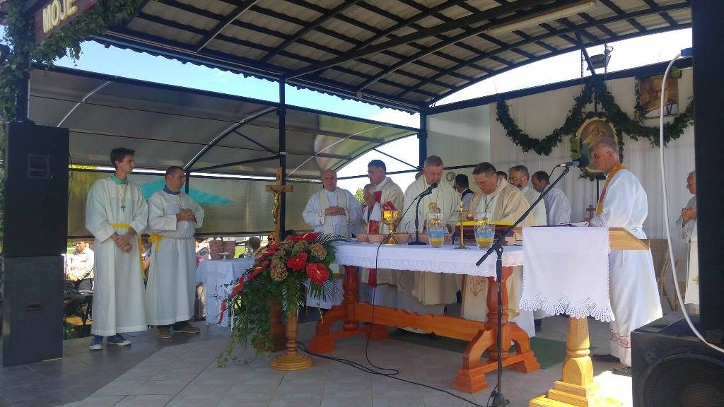 1406036810097690924542551205415