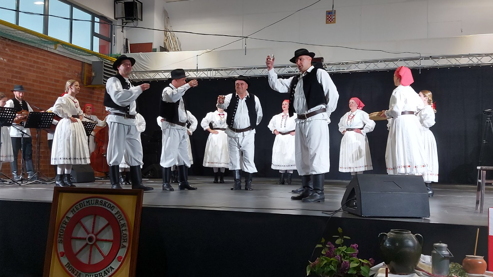 folklor donja dubrava