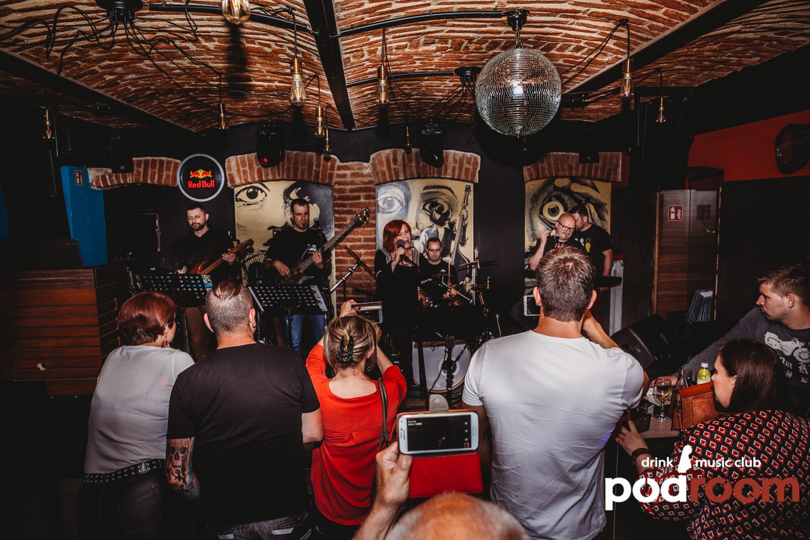 Podroom Rock Off uz band Secret Garden