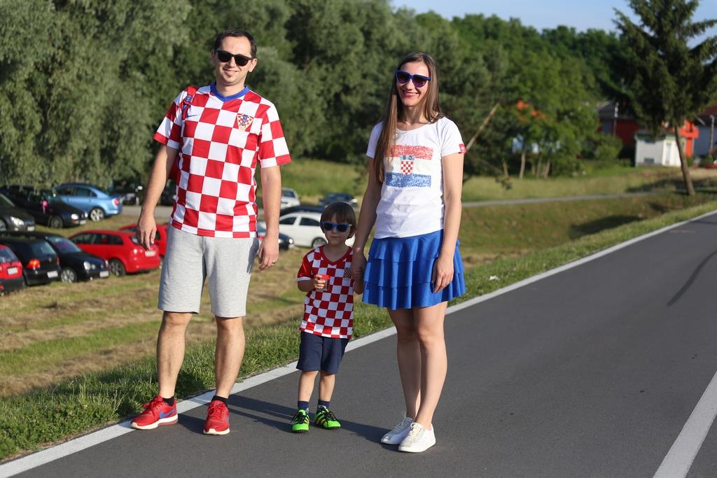 1898631510212055229072980184551