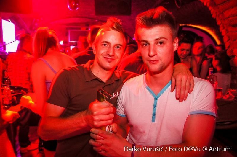 slika00050 Antrum (Subota, 28.6.2014. – Sandra Afrika)