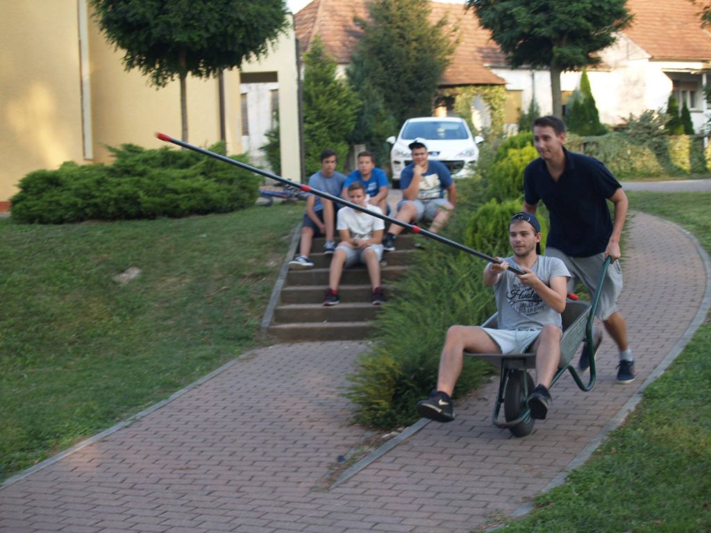 1408629717327215203150574311481