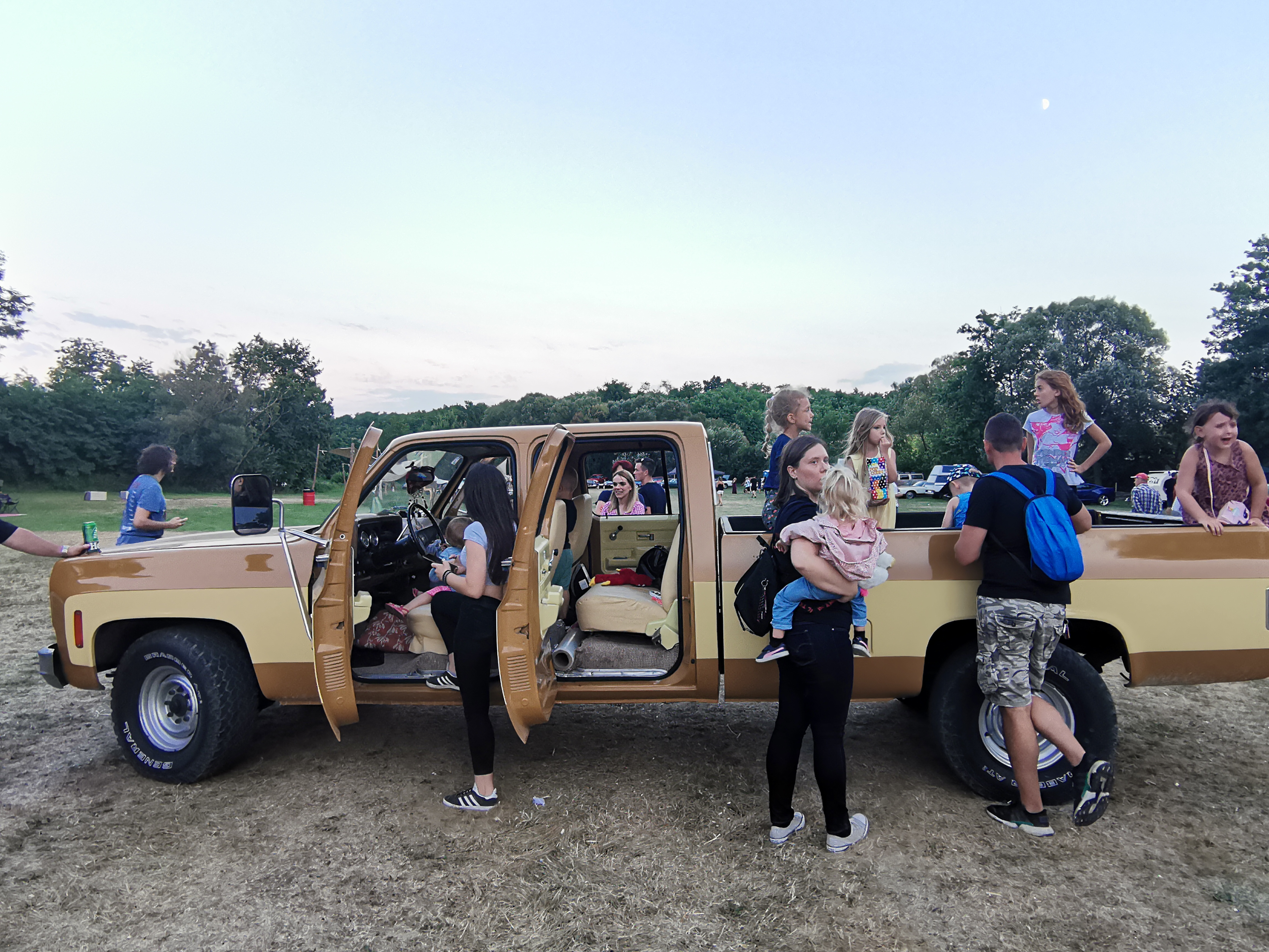 Susret ljubitelja američkih automobila i motora