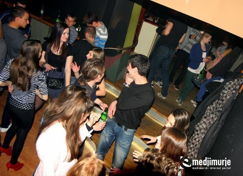 slika0011 Arcus (Subota, 14.4.2012) slika0011 Arcus (Subota, 14.4.2012)