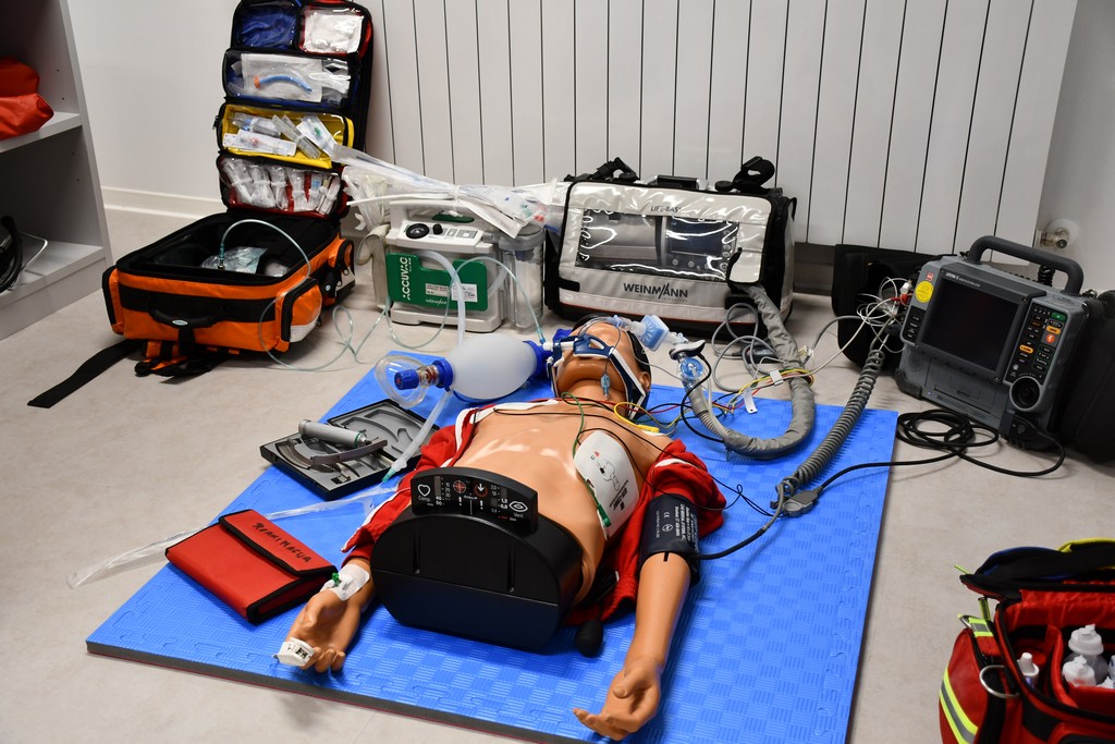 ZAVRŠILI RADOVI Svečano otvoren Edukacijski centar Zavoda za hitnu medicinu Međimurske županije ZAVRŠILI RADOVI Svečano otvoren Edukacijski centar Zavoda za hitnu medicinu Međimurske županije