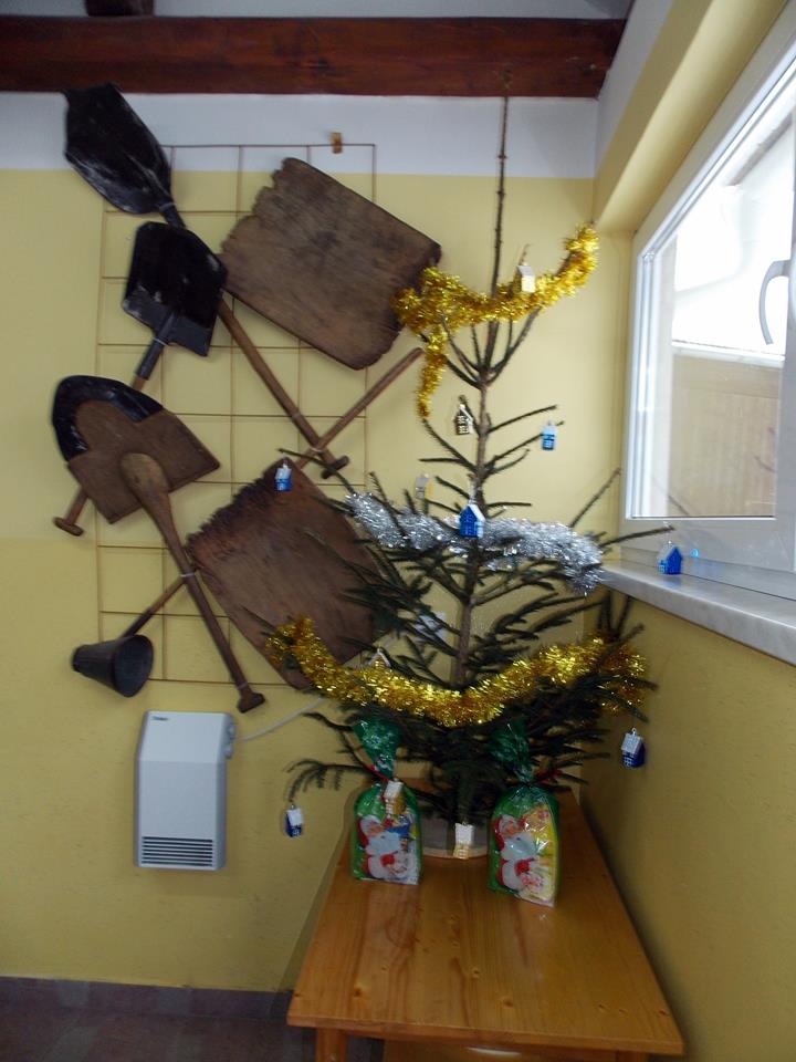 1251041016637599172203093925252