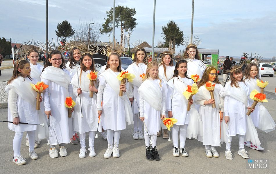 FAŠNIK U GORIČANU Prva nagrada za ‘Vlak u snijegu’, drugo mjesto ‘Ledenim kraljicama’