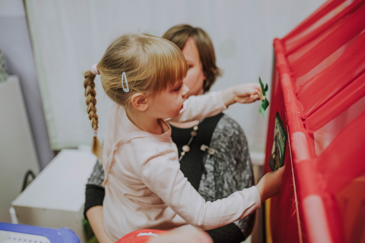 UZBUDLJIVE AKTIVNOSTI Mališani skupine Trešnjice uživali u pravoj Božićnoj čajanci