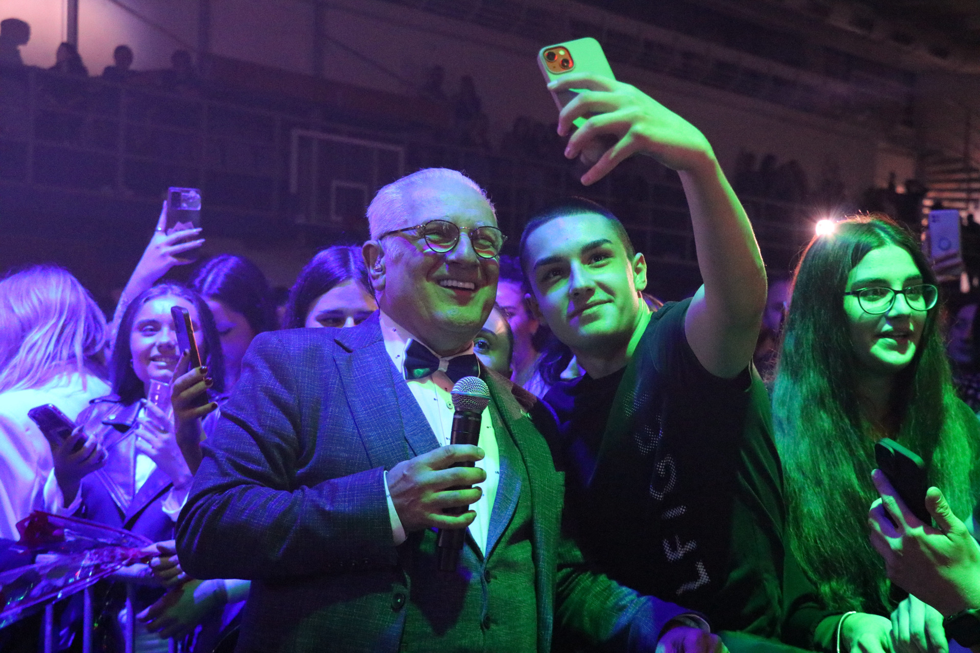 FOTO Željko Samardžić zagrijao Čakovec na jesenskom koncertu u punoj GOC dvorani