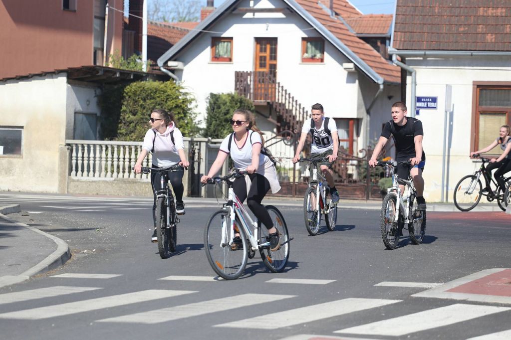 3107305810214862635296381881853