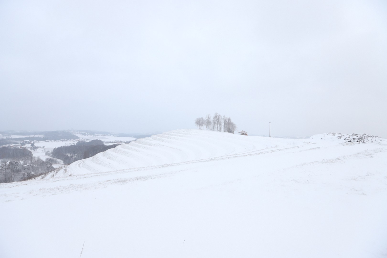 Mađerkin breg pokriven snijegom