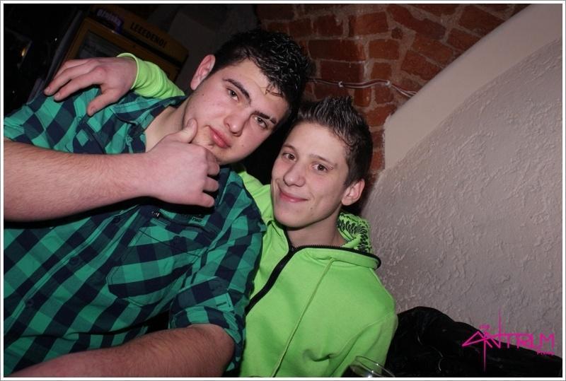 slika0025 Antrum (Petak, 15.2.2013 – Zodiac band) slika0025 Antrum (Petak, 15.2.2013 – Zodiac band)